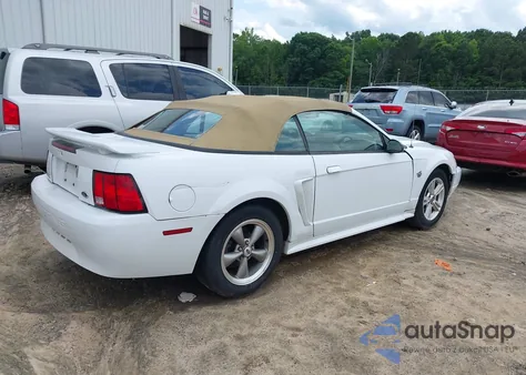 2004 Ford Mustang z USA, uszkodzony, nr VIN 1FAFP44644F193077